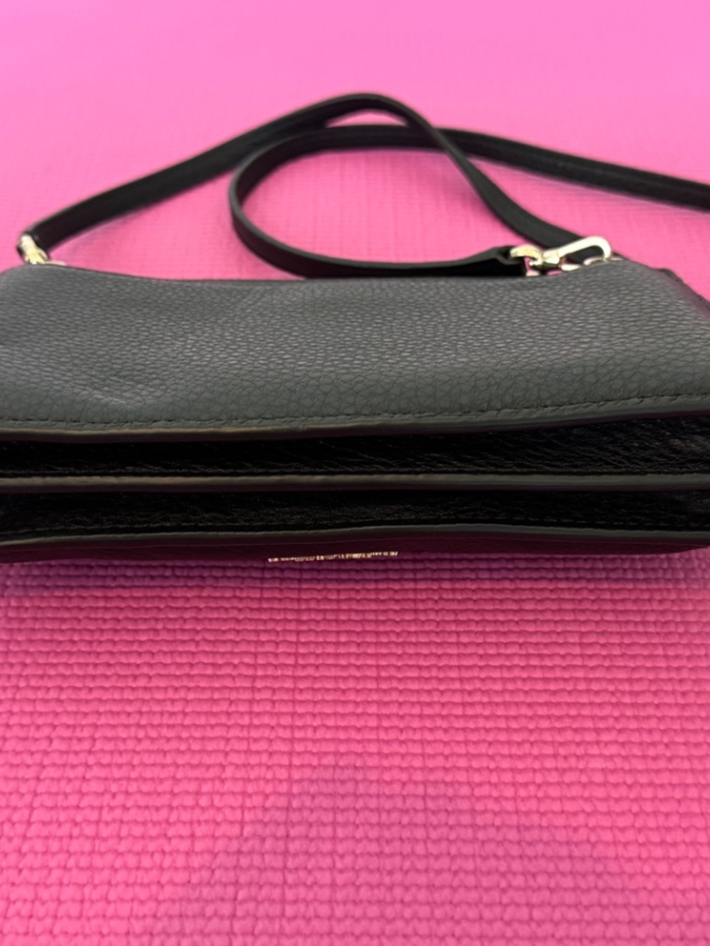 Kate Spade Black Pebbled Leather Crossbody Wallet Bag Gold Hardware Organizer VG - Picture 3 of 6